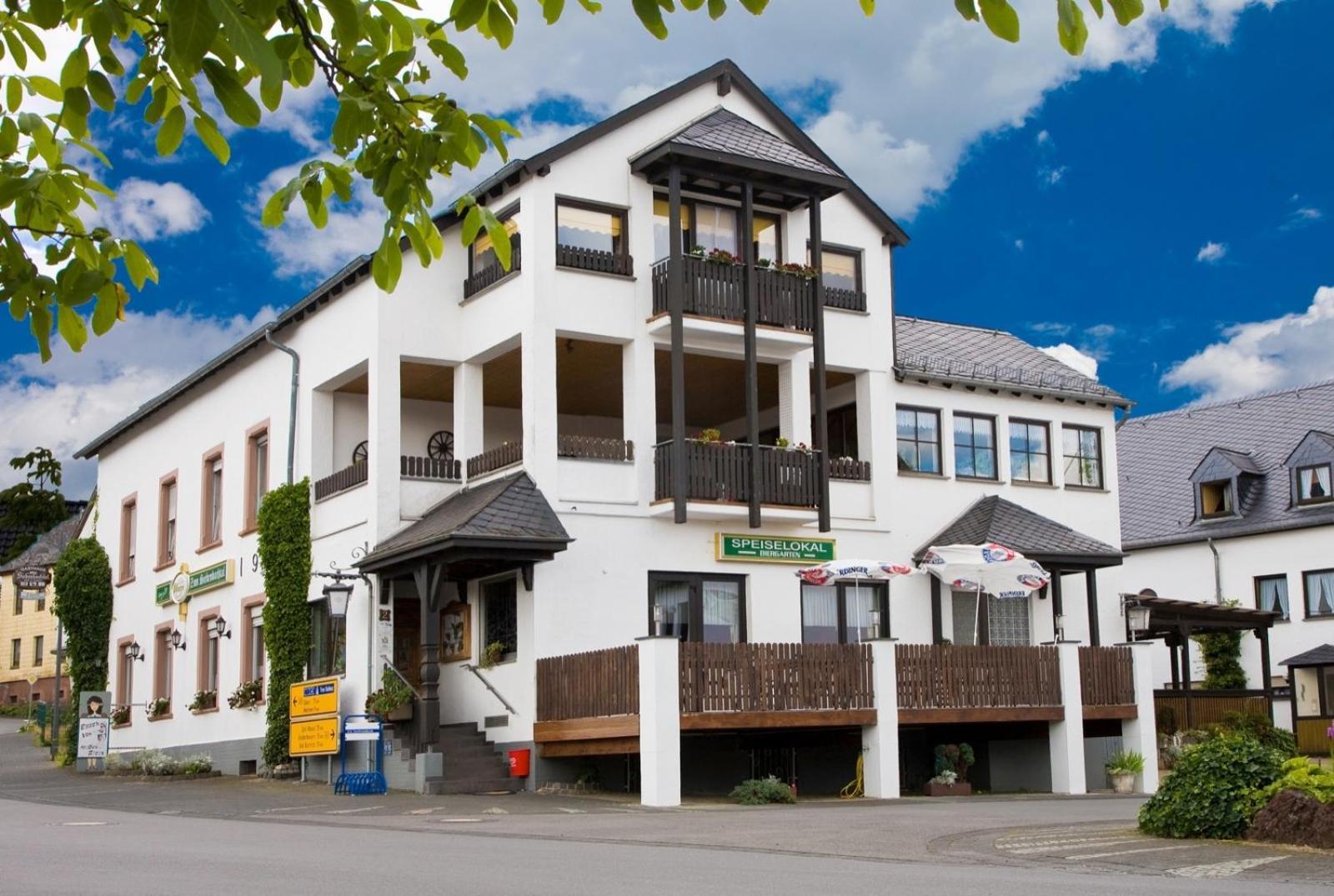 Landgasthof Zum Siebenbachtal Strotzbüsch Exteriör bild