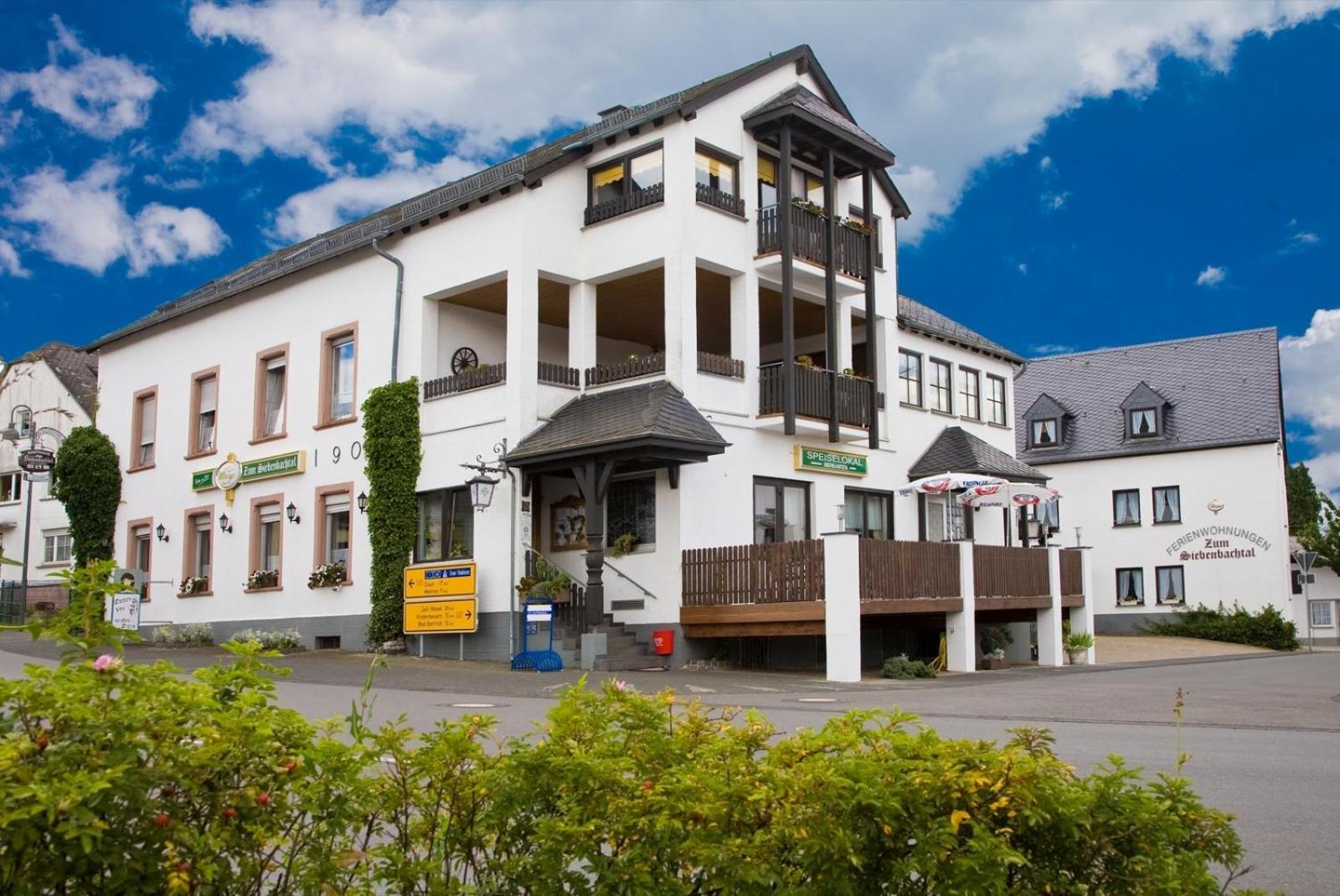 Landgasthof Zum Siebenbachtal Strotzbüsch Exteriör bild