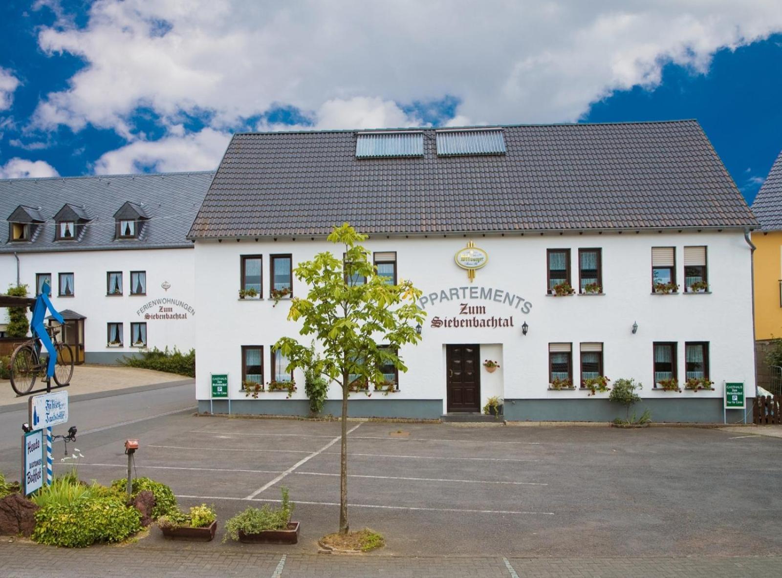 Landgasthof Zum Siebenbachtal Strotzbüsch Exteriör bild