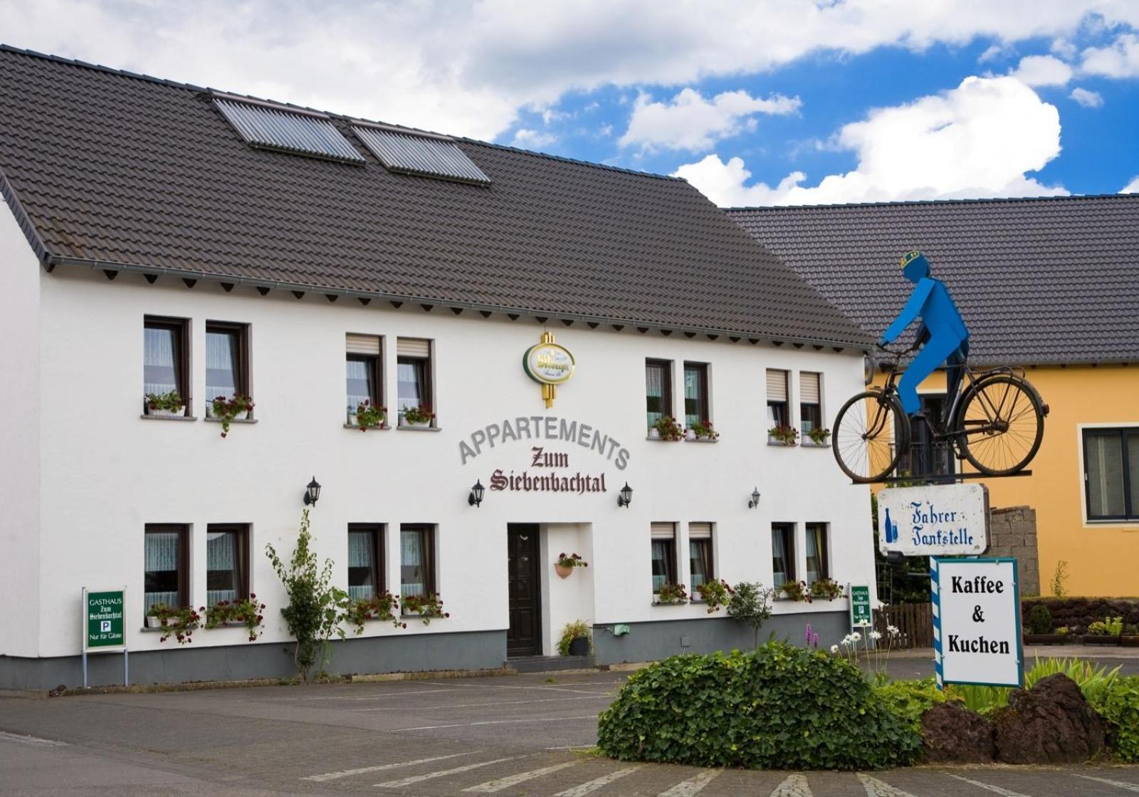 Landgasthof Zum Siebenbachtal Strotzbüsch Exteriör bild